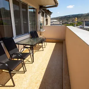Апартаменты Big Terrace On Liberty Square, Тбилиси
